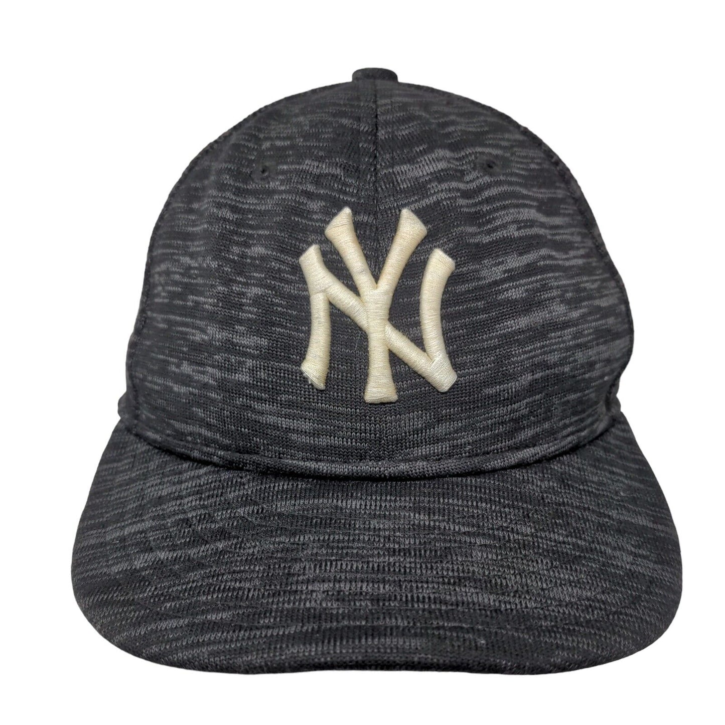 MLB Fitted Hat Gray New York Yankees Size 7 3/8 Embroidered Logo 59 Fifty