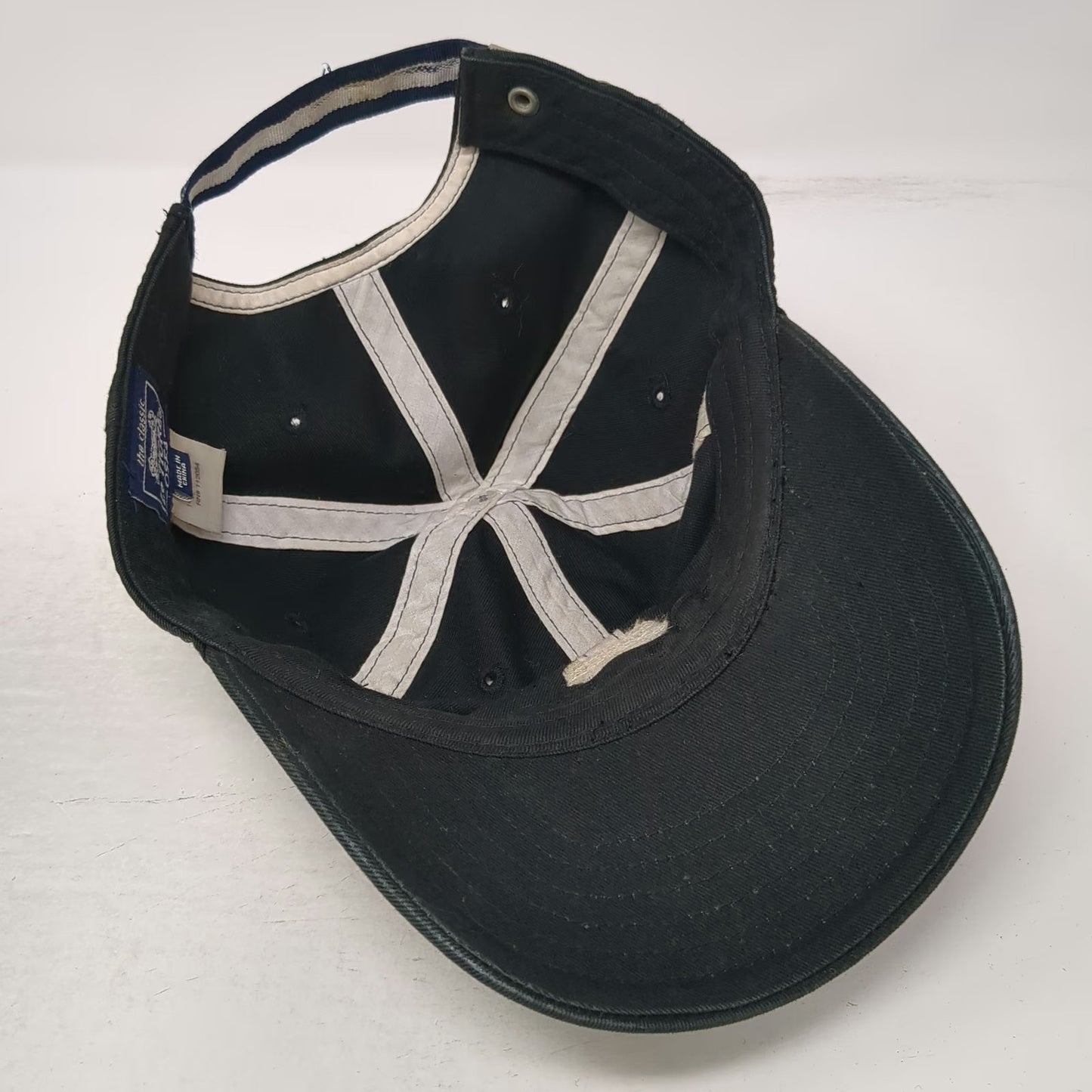 Le Tigre Baseball Cap Black One Size Tiger Logo Striped Slideback Cotton Hat