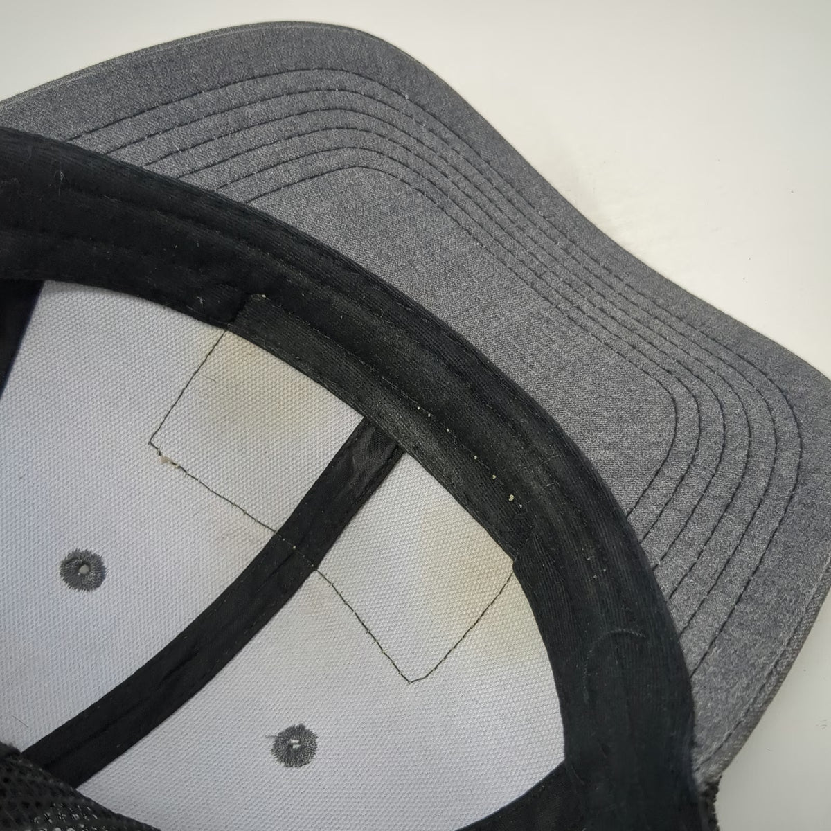 Voodoo Headwear Gray Trucker Hat OSFM Wallowa Lake Oregon Eagle Cap Mesh Back