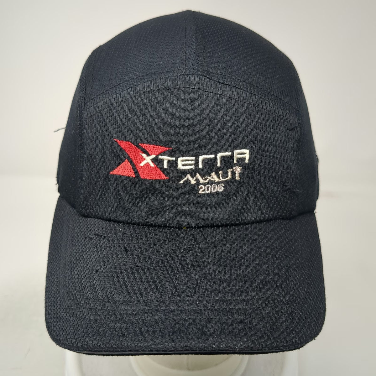 SweatVac 5 Panel Black OSFM Xterra Maui 2006 Strapback Reflective Running Hat
