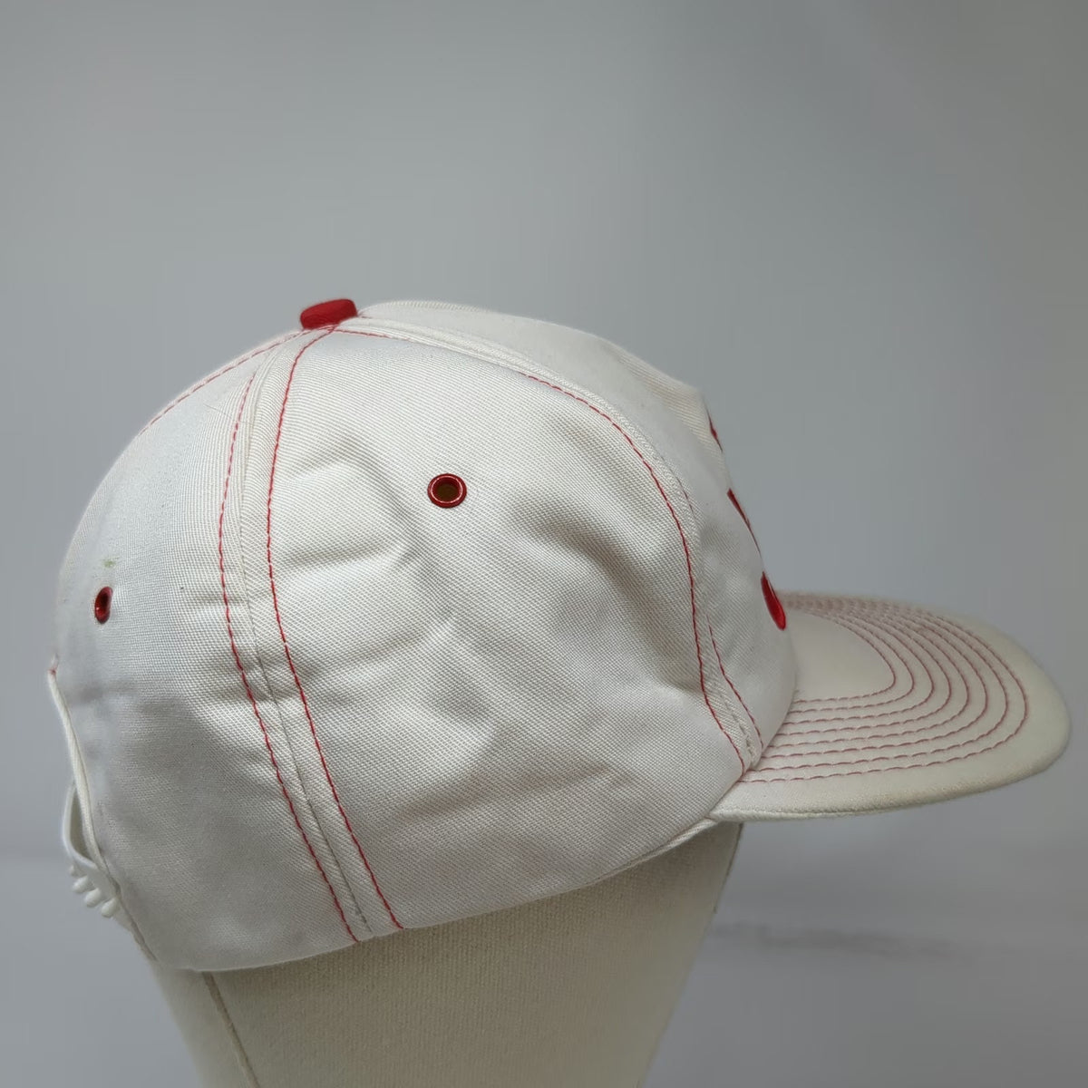 Innovative Products Jeep Chrysler Trucker Snapback Hat White OS USA Vintage