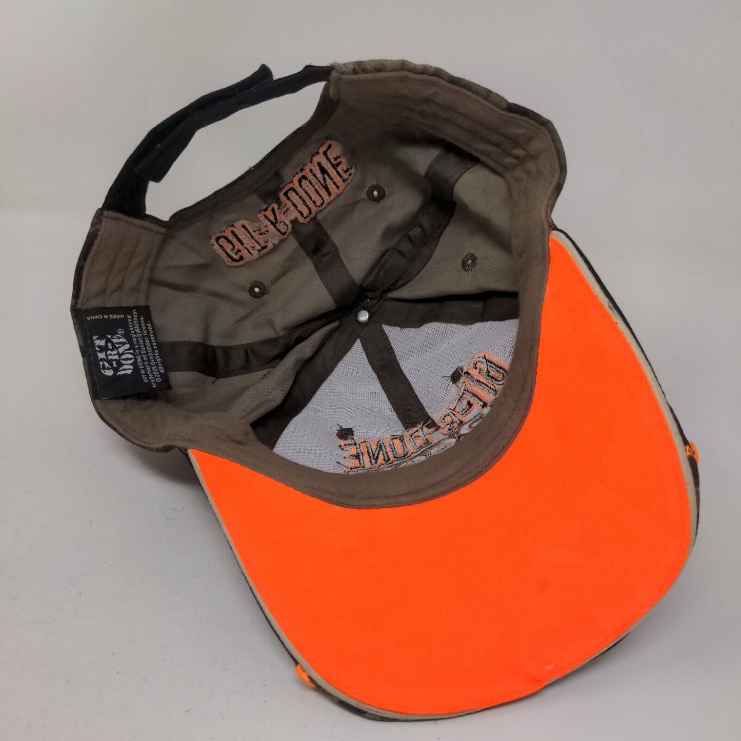 Git-R-Done Deer Hunter Strapback Hat Camouflage One Size Embroidered Rope Cotton