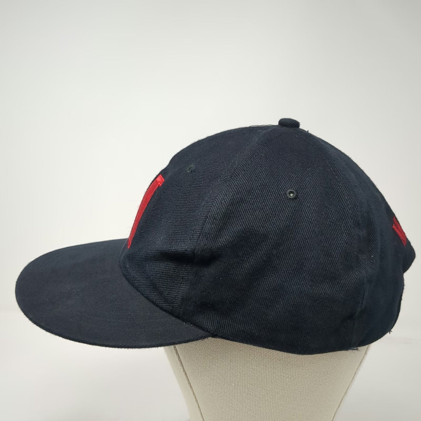Vanguard Baseball Cap Black One Size Red Marlboro M Cowboy Horse Slideback Hat