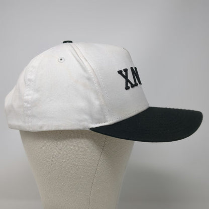 Hawx Smart Pest Control 5 Panel White Hat One Size Snapback Green Underbrim Flat