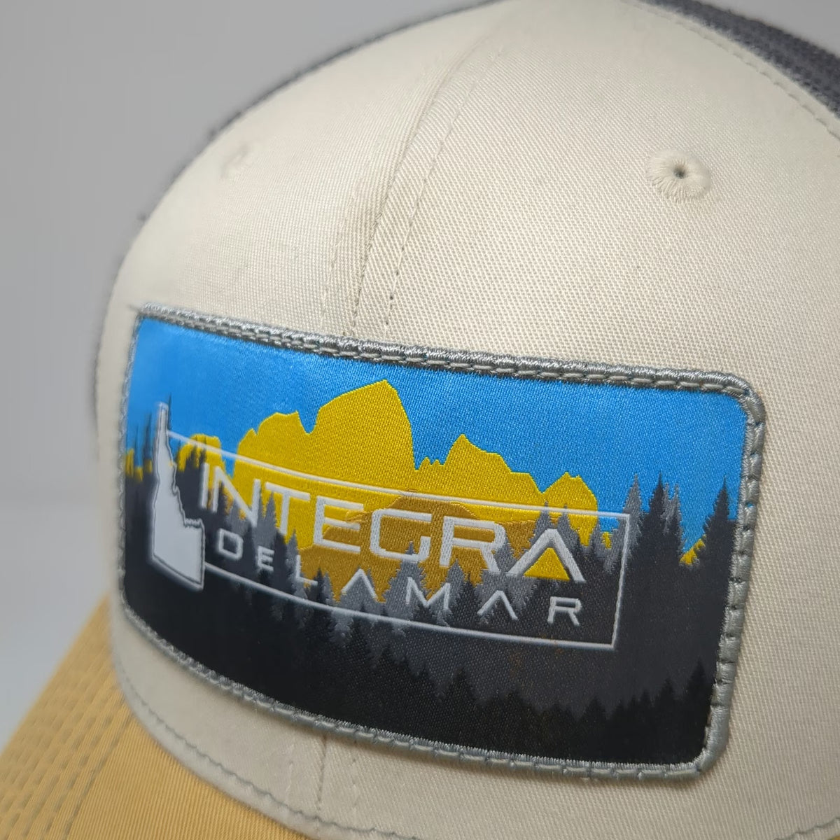 Richardson Trucker Hat Beige L Integra Delamar Idaho Mountain Patch Snapback
