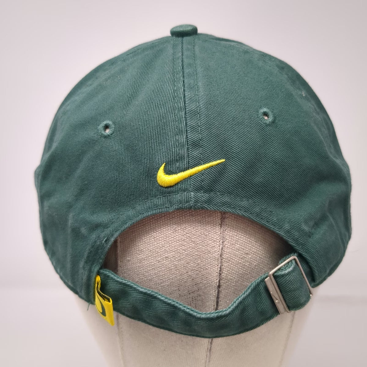 Nike Oregon Ducks NCAA Green One Size Baseball Cap Slideback Cotton Embroidered