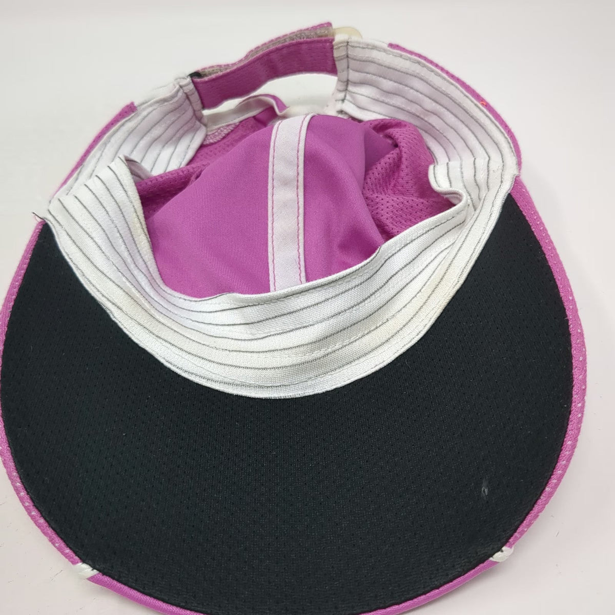 Brooks Pink Baseball Cap One Size Running Hat Mesh Side Panels Performance Fit