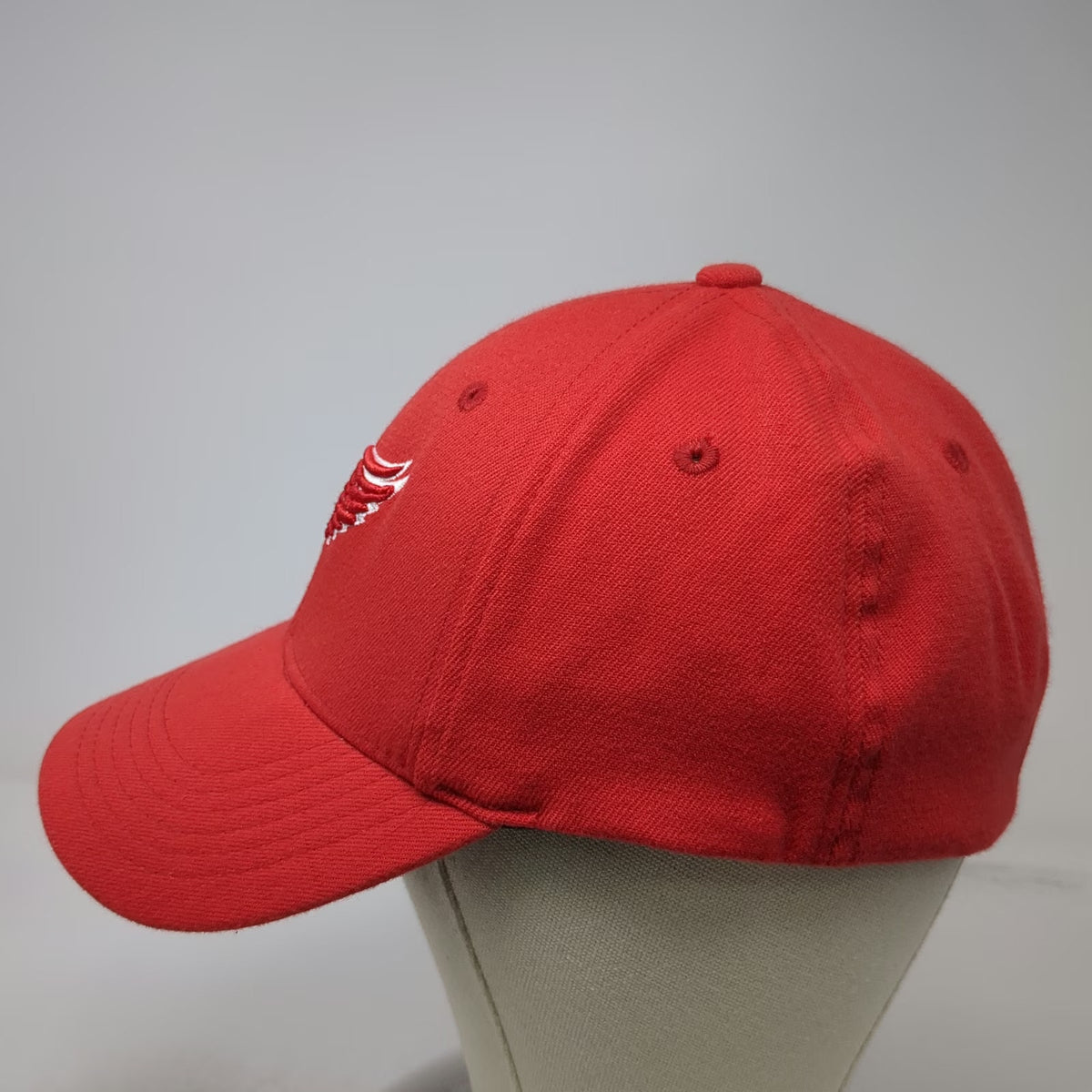 Detroit Red Wings NHL Old Time Hockey Red One Size Hat Stretch Fit Embroidered
