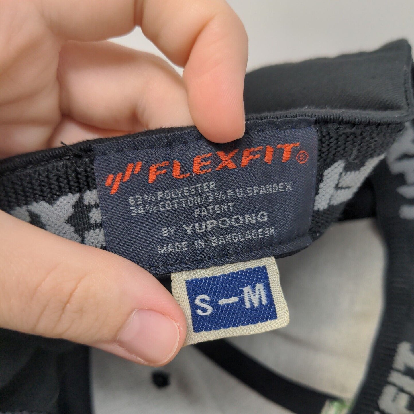 FlexFit Fitted Hat Black Smith #52 Size S-M Embroidered Logo Yupoong