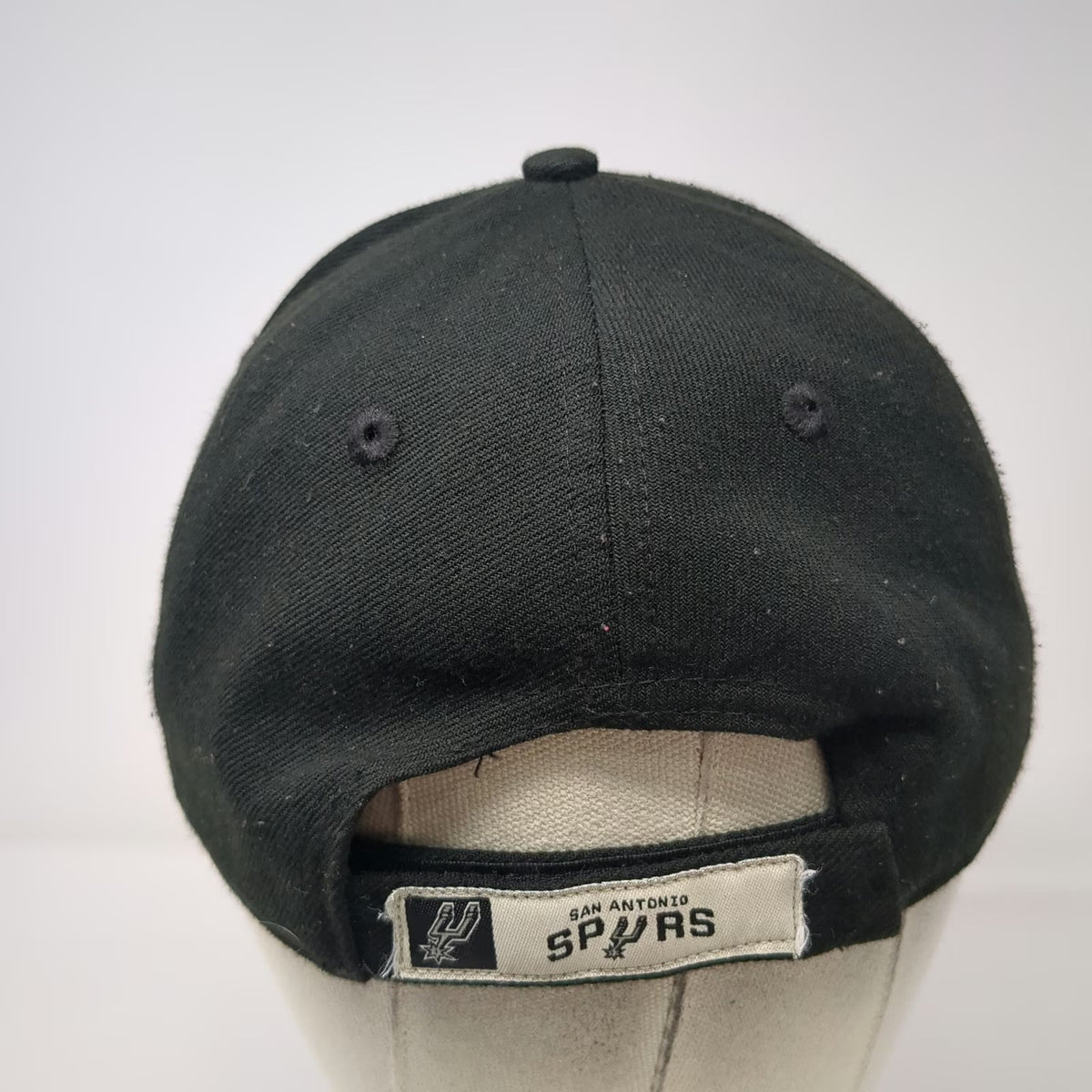 New Era San Antonio Spurs NBA Cap Black OS Strapback Curved Brim Hat Embroidered