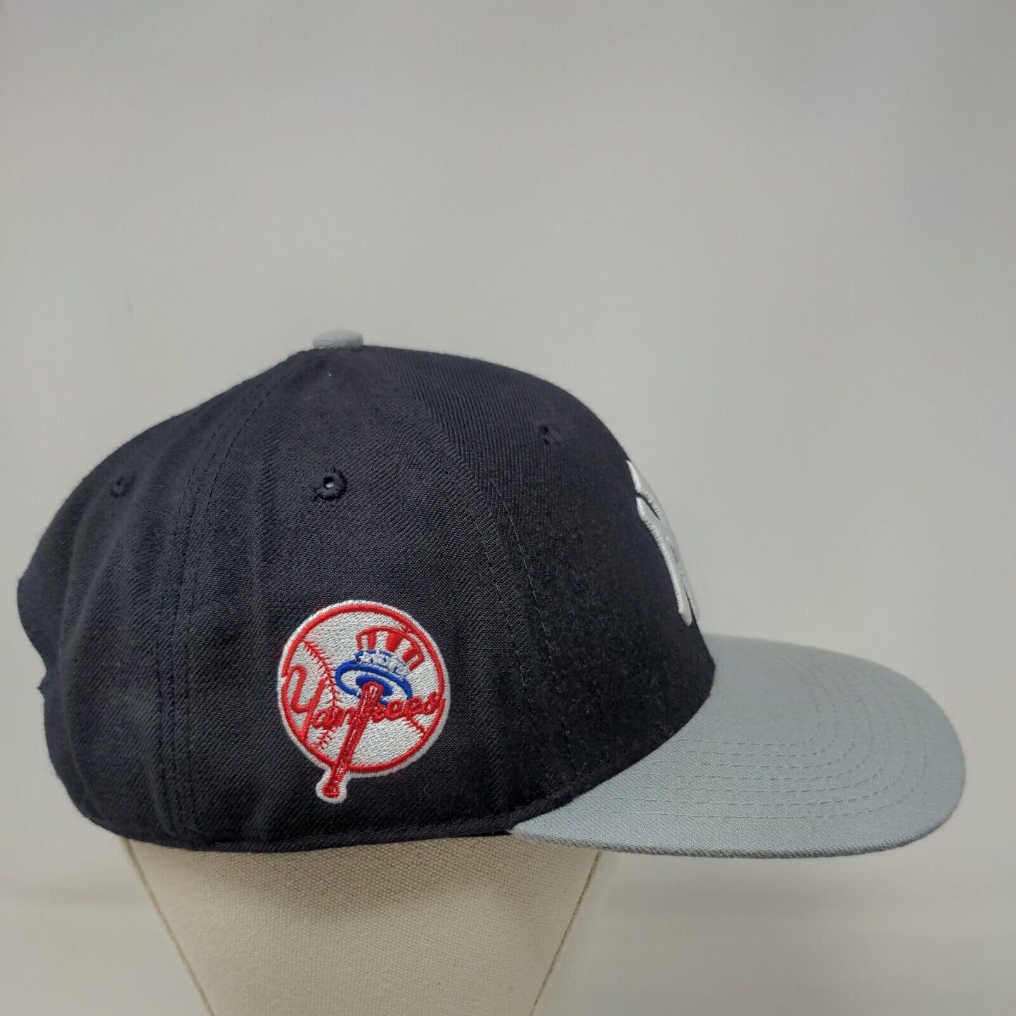 '47 Brand Men's Snapback Hat Blue OSFA Embroidered New York Yankees Logo