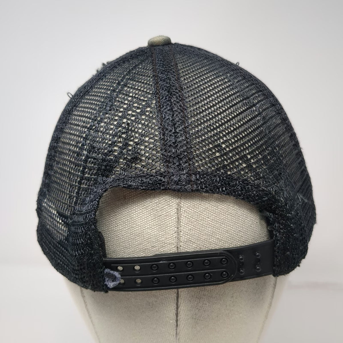 Mountain Hardwear Trucker Hat Gray One Size Mesh Snapback Outdoor Logo Cap