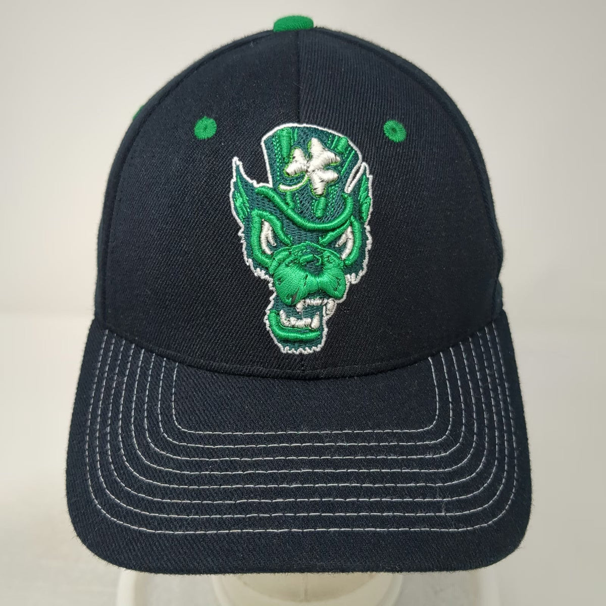 Zephyr Baseball Cap Black L Nevada Wolf Pack Shamrock Stretch Fit Fitted Hat