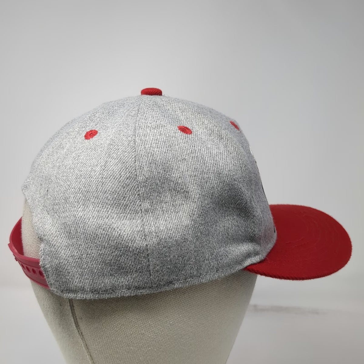Ultra Game Chicago Bulls NBA 5 Panel Hat Gray Red One Size Flat Brim Snapback