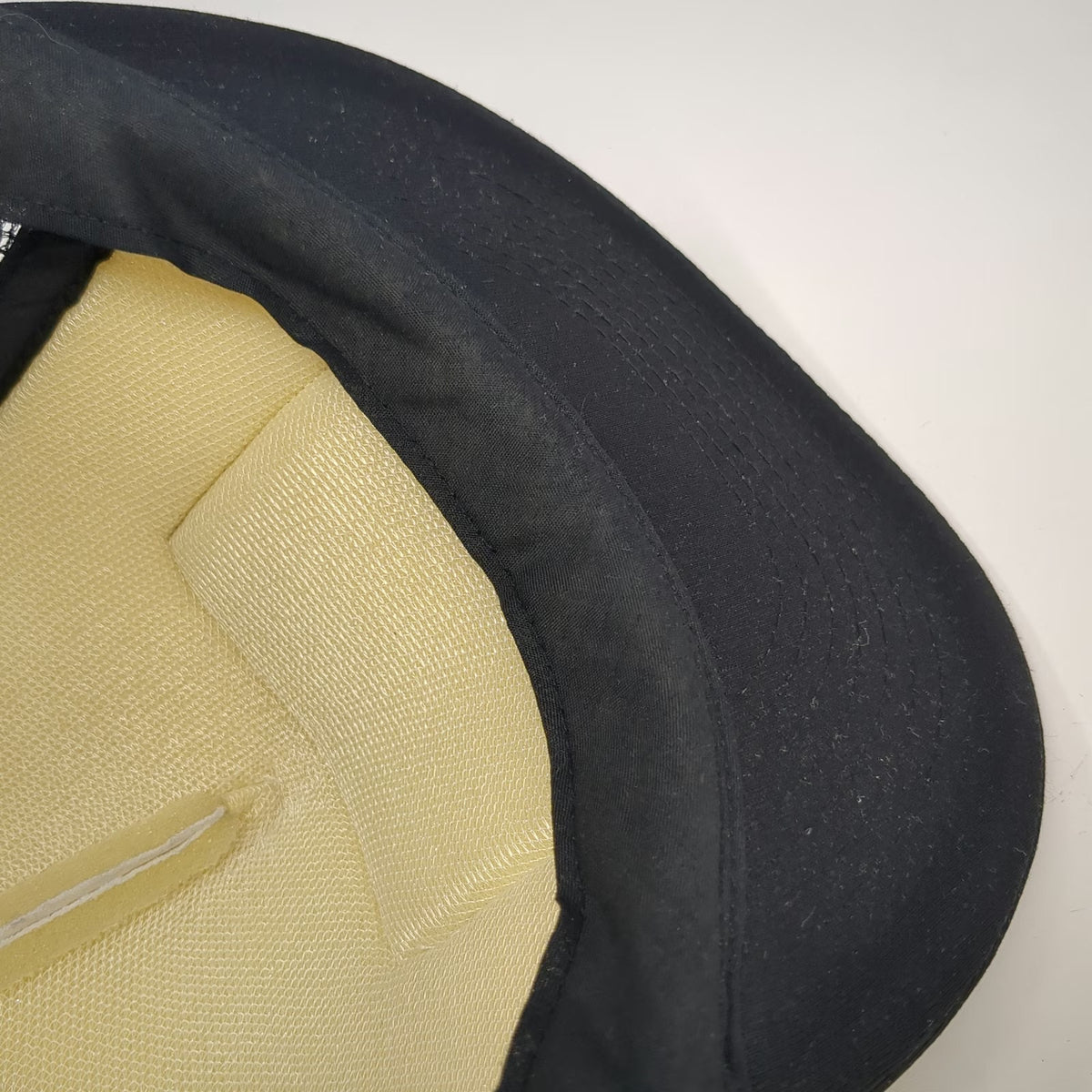 10 Barrel Brewing Co. Trucker Hat Black One Size Pub Beer Foam Mesh Snapback