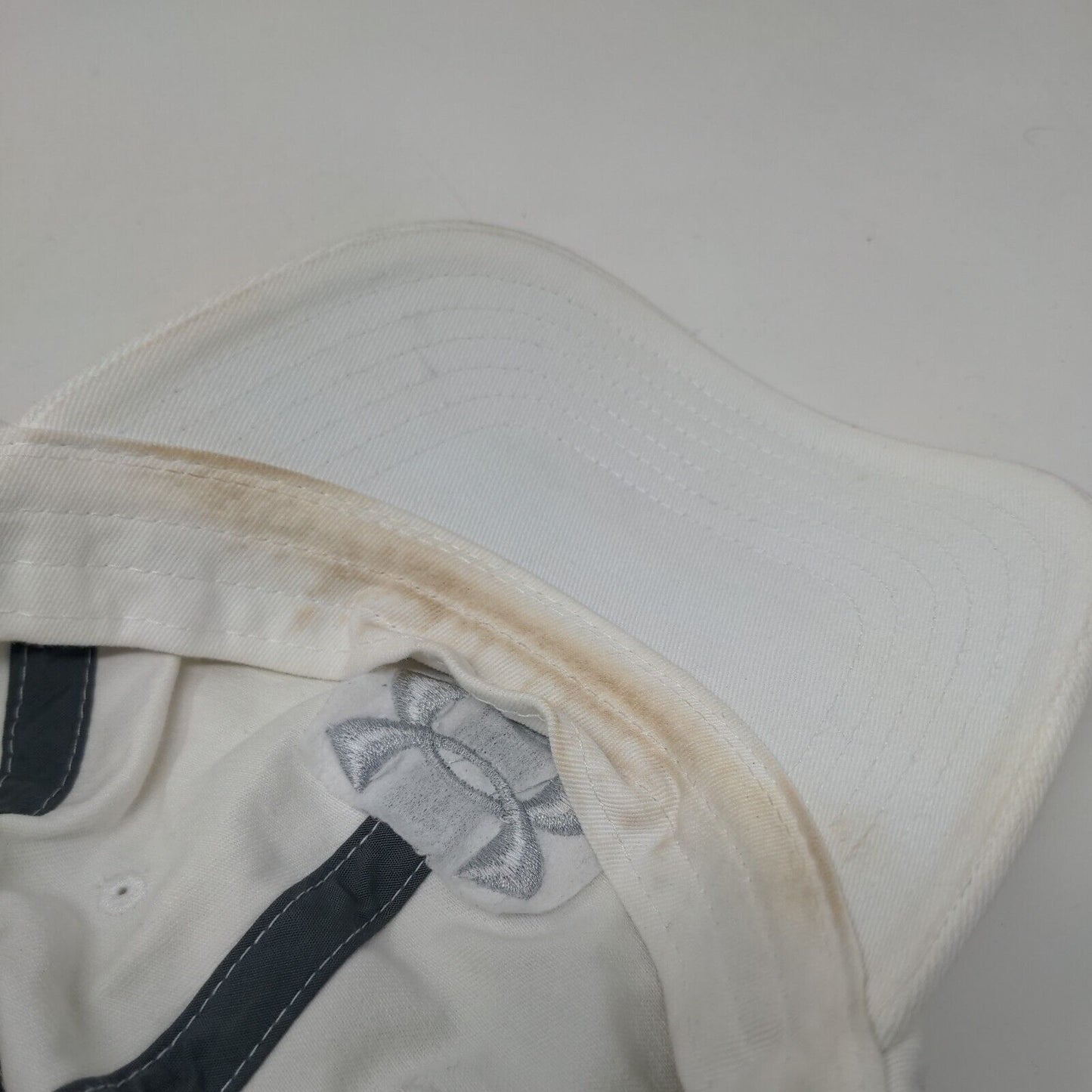 Under Armour Women's Slideback Hat White OSFM Embroidered 6 Panel