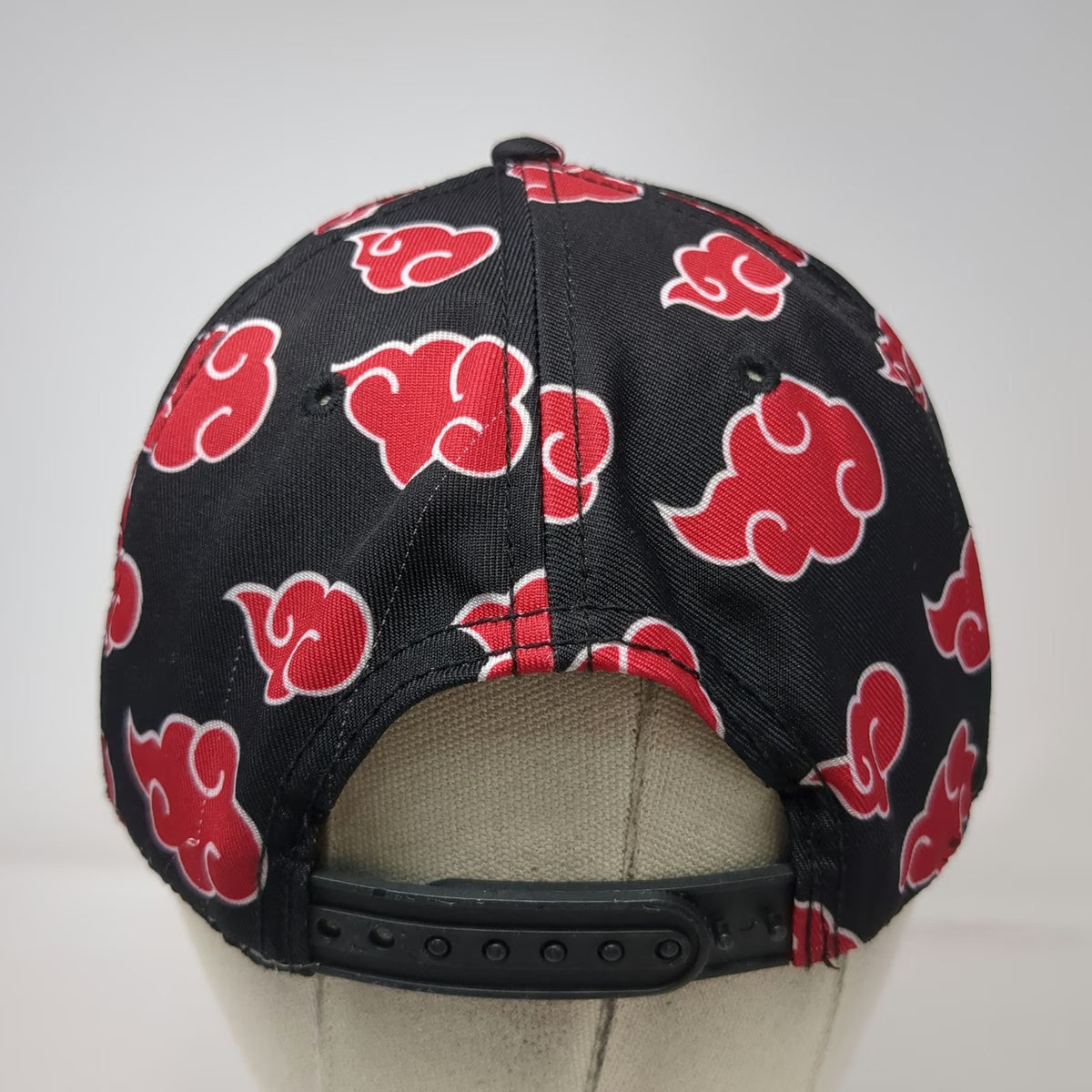 Naruto Shippuden Snapback Hat Black Red White One Size Akatsuki Cloud Print