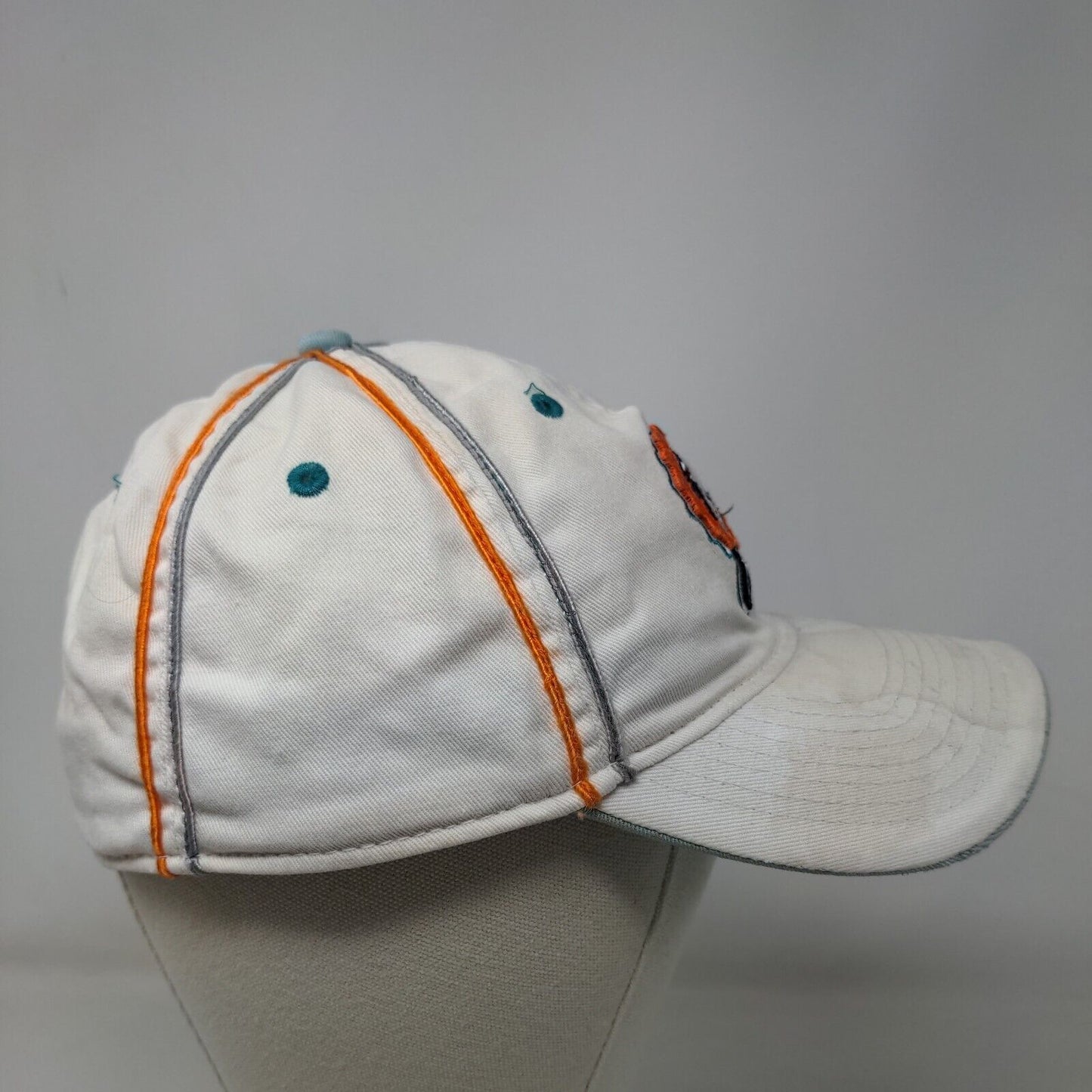 Reebok NFL Men's Fitted Hat White Size L Embroidered Miami Dolphins Cotton Logo