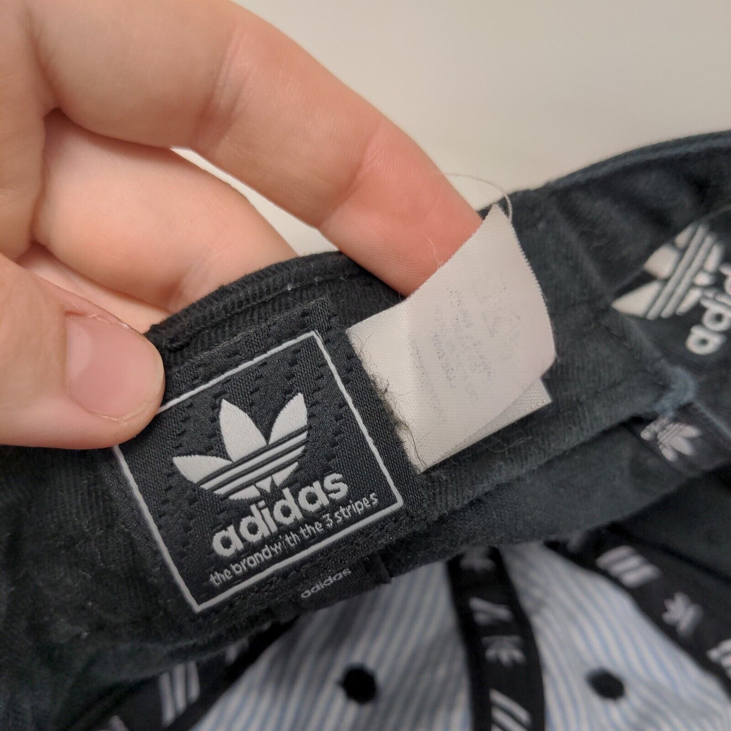 Adidas Slideback Hat Black One Size Adjustable Embroidered Trefoil 6 Panel