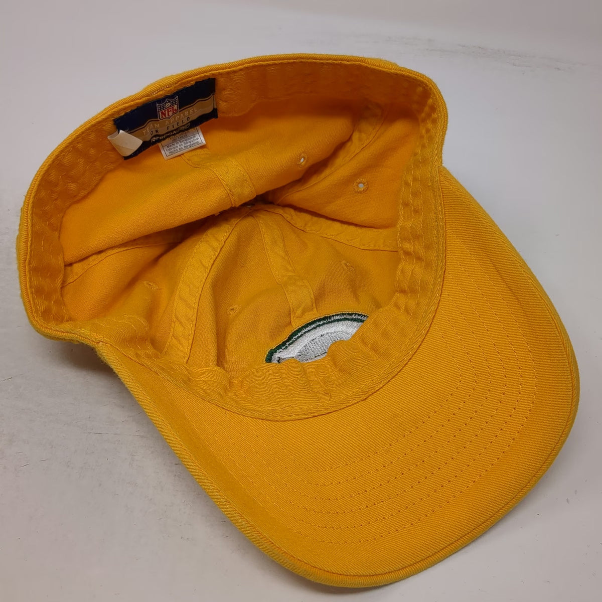 Reebok Green Bay Packers NFL Yellow One Size Fitted Embroidered Logo Team Hat