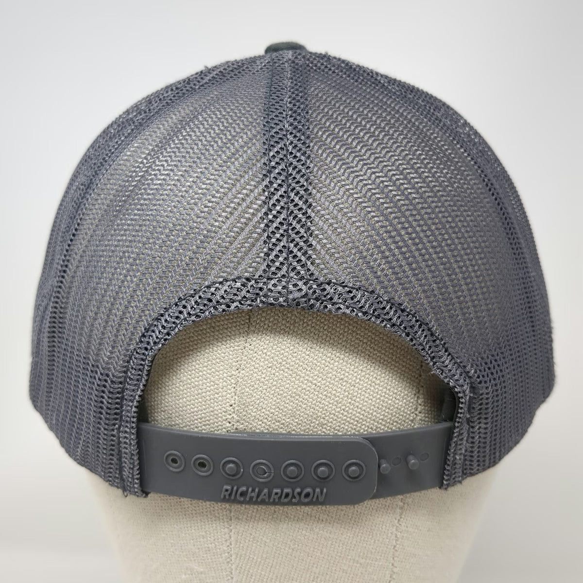 Richardson Trucker Hat Gray OSFM Snapback Mesh intellirent Logo Adjustable Cap