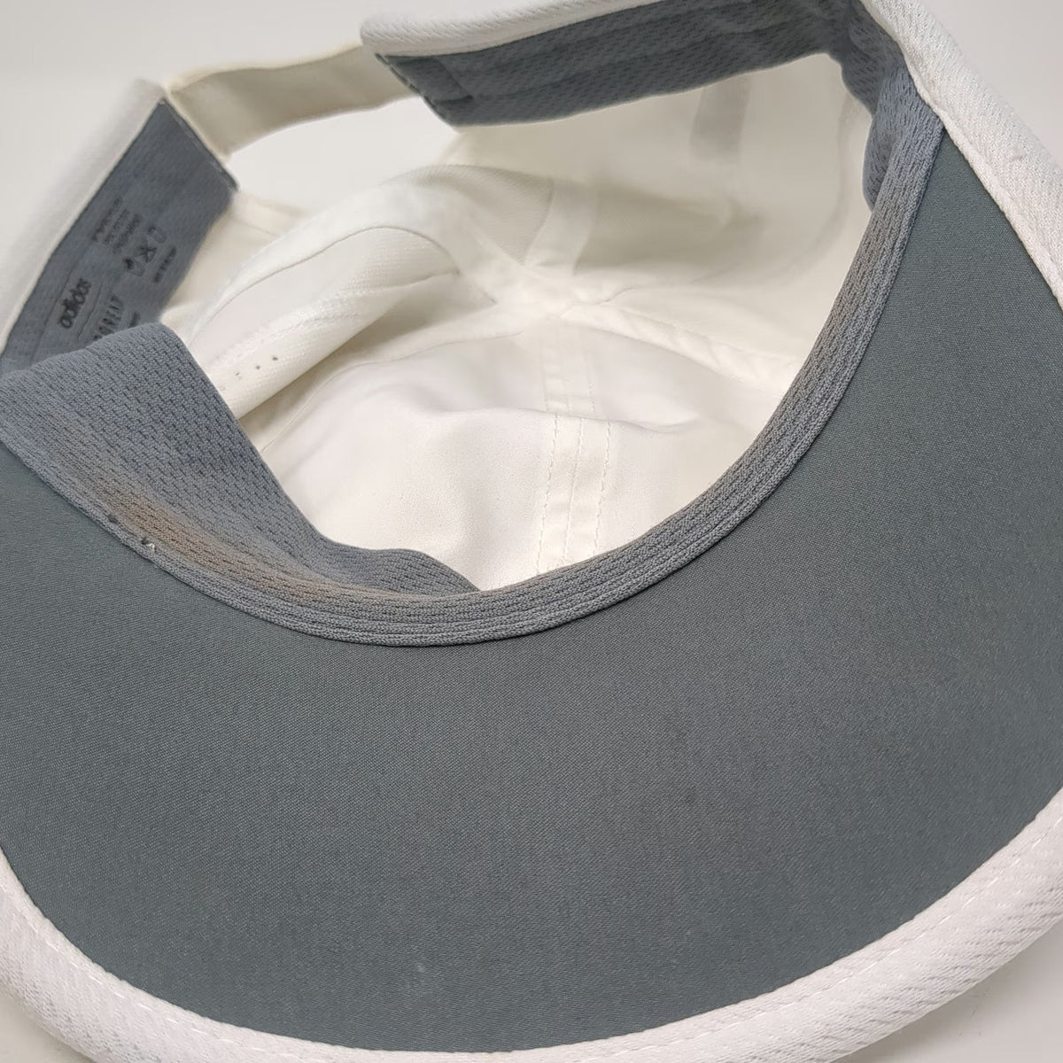 Adidas Baseball Cap White One Size AEROREADY Performance Golf Strapback Hat Gray