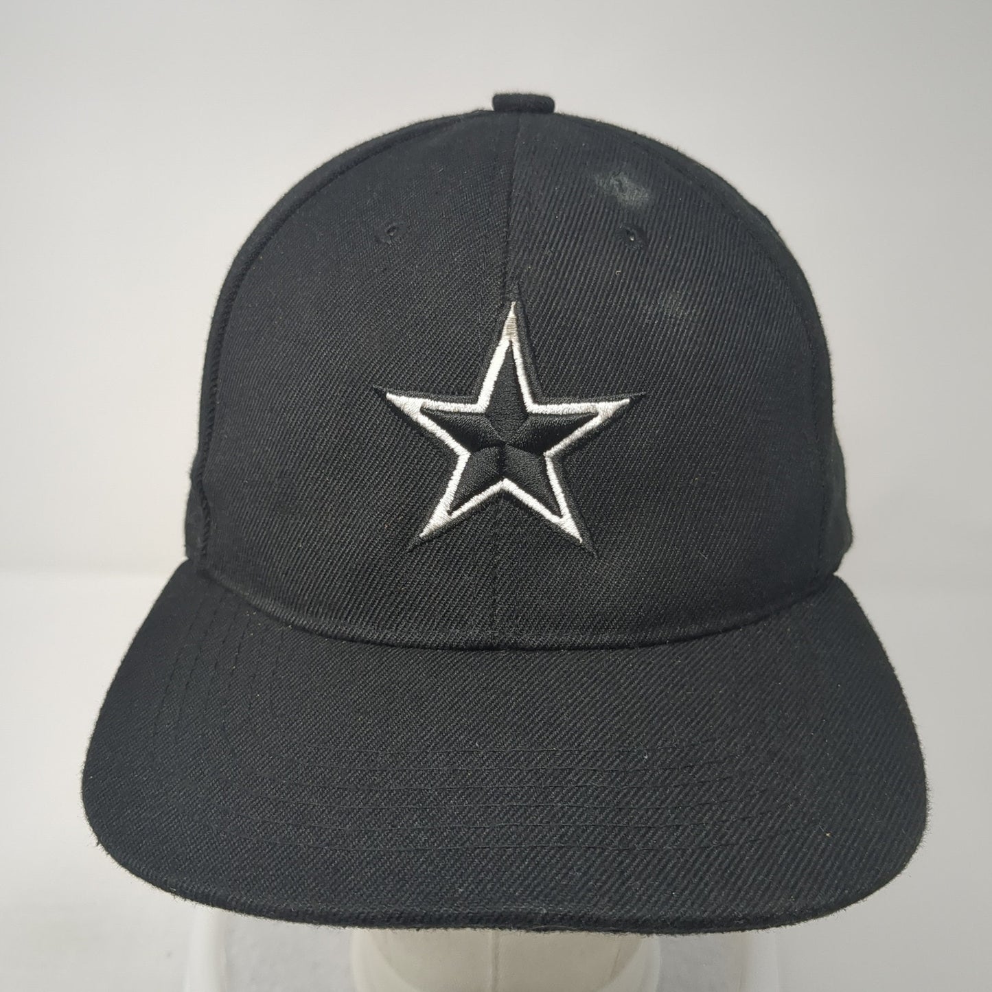 Star Snapback Hat Black One Size Adjustable Embroidered Logo 6 Panel