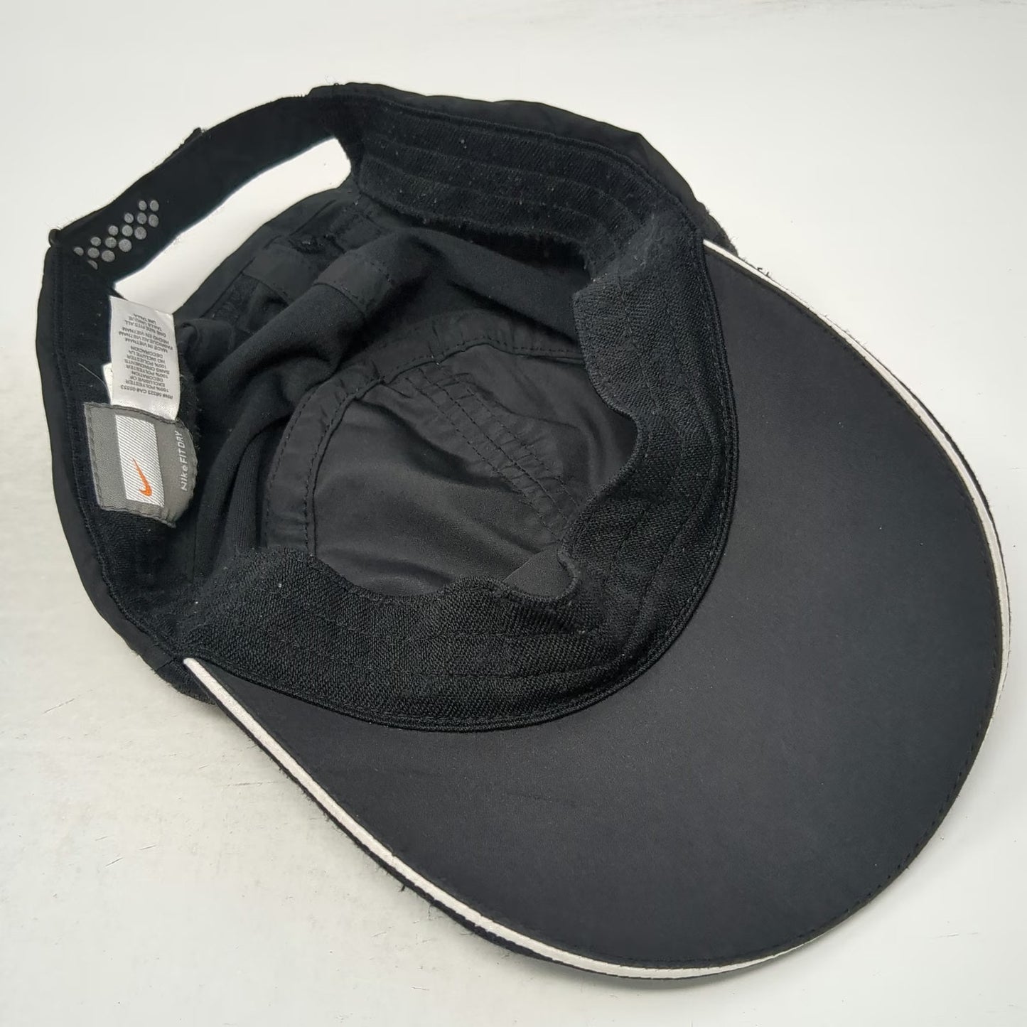 Nike Baseball Cap Black One Size Mesh Fit Dry Performance Swoosh Strapback Hat