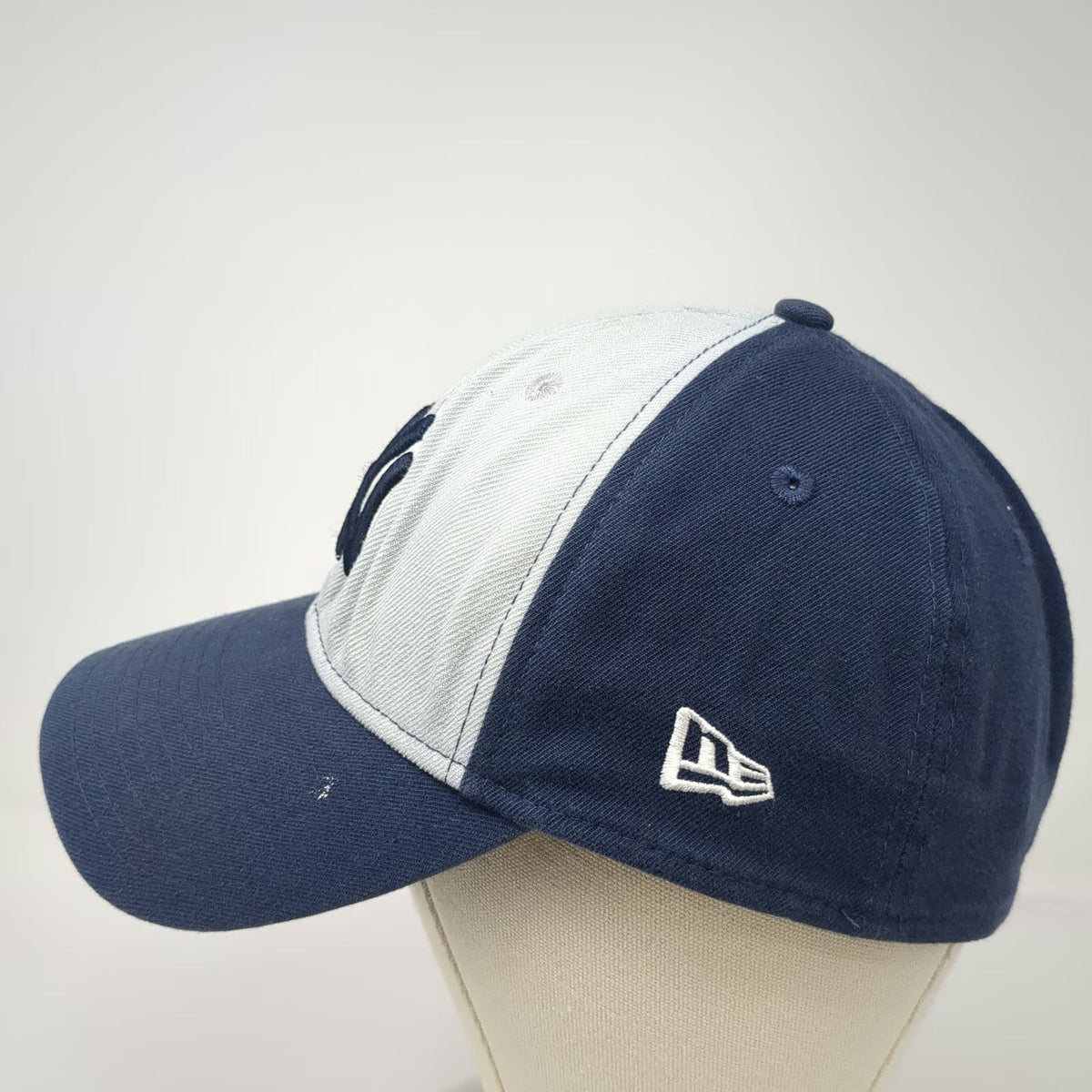 New Era New York Yankees MLB Baseball Cap Blue L 39THIRTY Stretch Fit Hat Logo