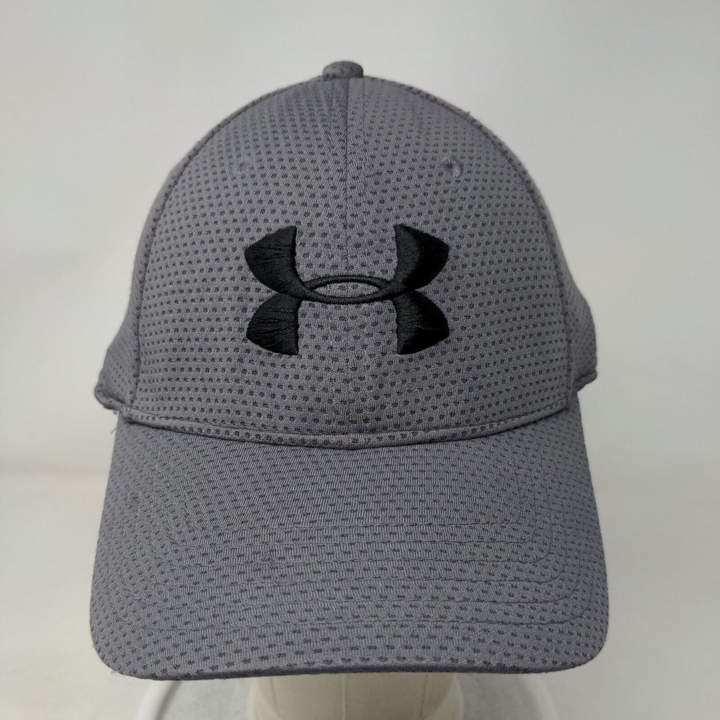 Under Armour Fitted Hat Gray L/XL Embroidered Breathable Vented Holes 6 Panel