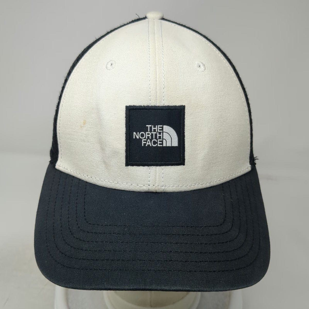 The North Face Trucker Hat White Black OS Mesh Back Snapback Logo Hat Sun Visor