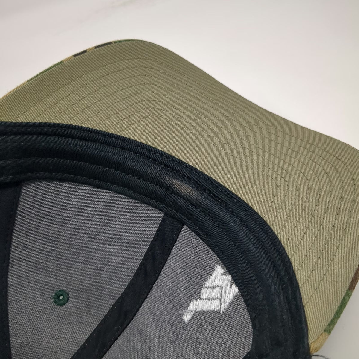 Richardson Trucker Hat Green One Size Camo Mesh Back Snapback Mission43 Idaho