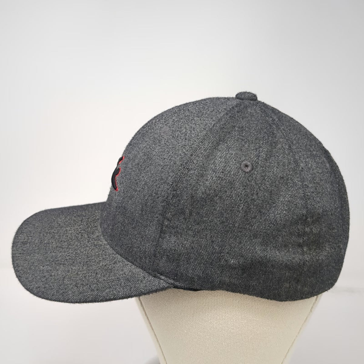 Rusty Baseball Cap Gray One Size Flexfit Embroidered Logo Surf Skate Wear Hat