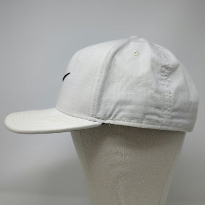 Nike Snapback White One Size Golf Hat Swoosh Logo Dri-Fit Tour Athletes Pro