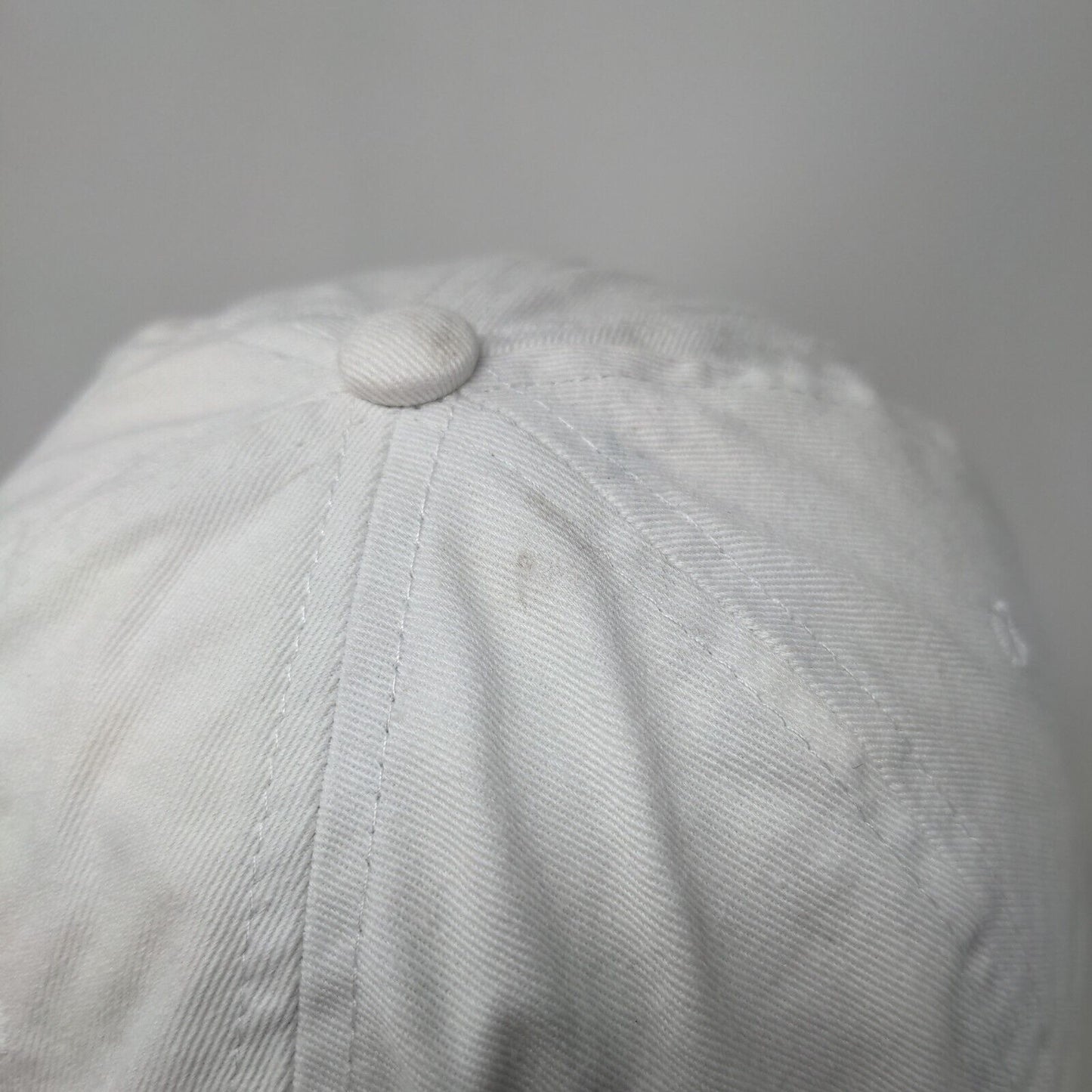 Under Armour Women's Slideback Hat White OSFM Embroidered 6 Panel