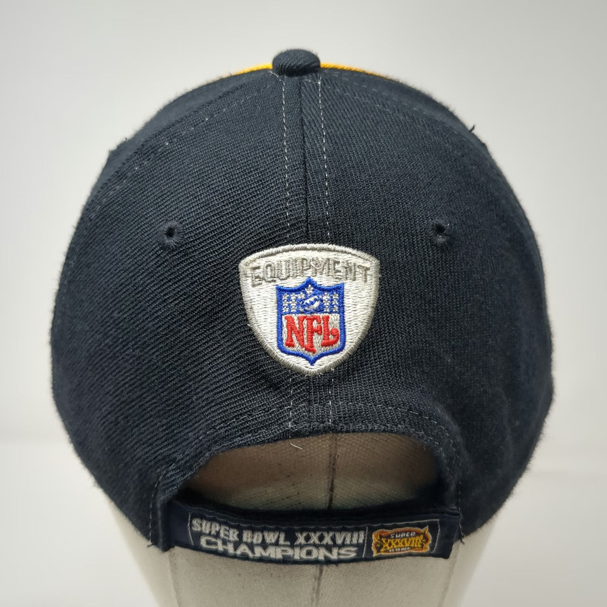 Reebok New England Patriots NFL White One Size Super Bowl XXXVIII Champions Hat