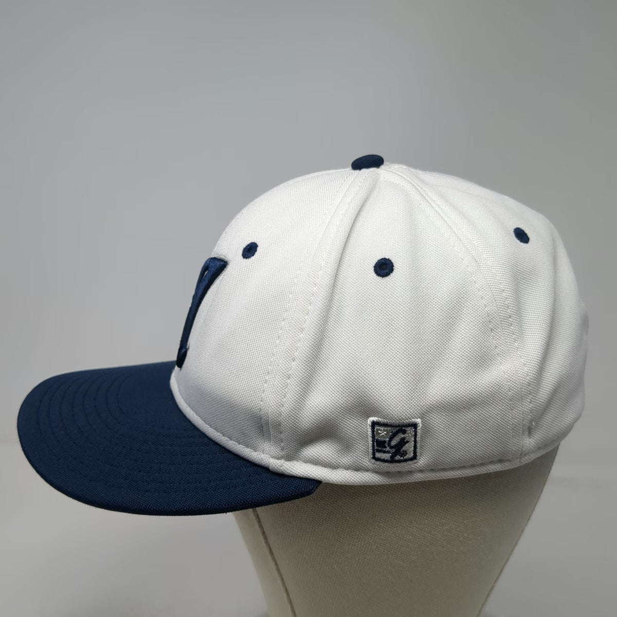 The Game Penn State Nittany Lions NCAA White Blue Size 7 Fitted Baseball Cap Hat
