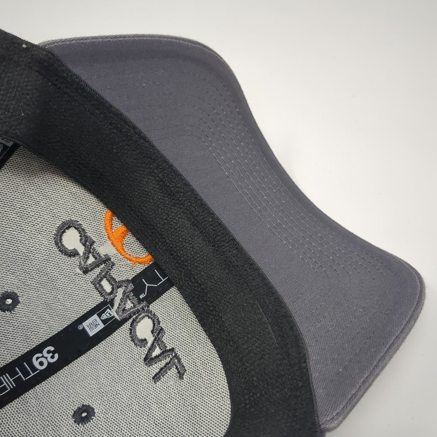 Caracal Fitted Baseball Cap Gray XL Lightweight Embroidered 39Thirty New Era