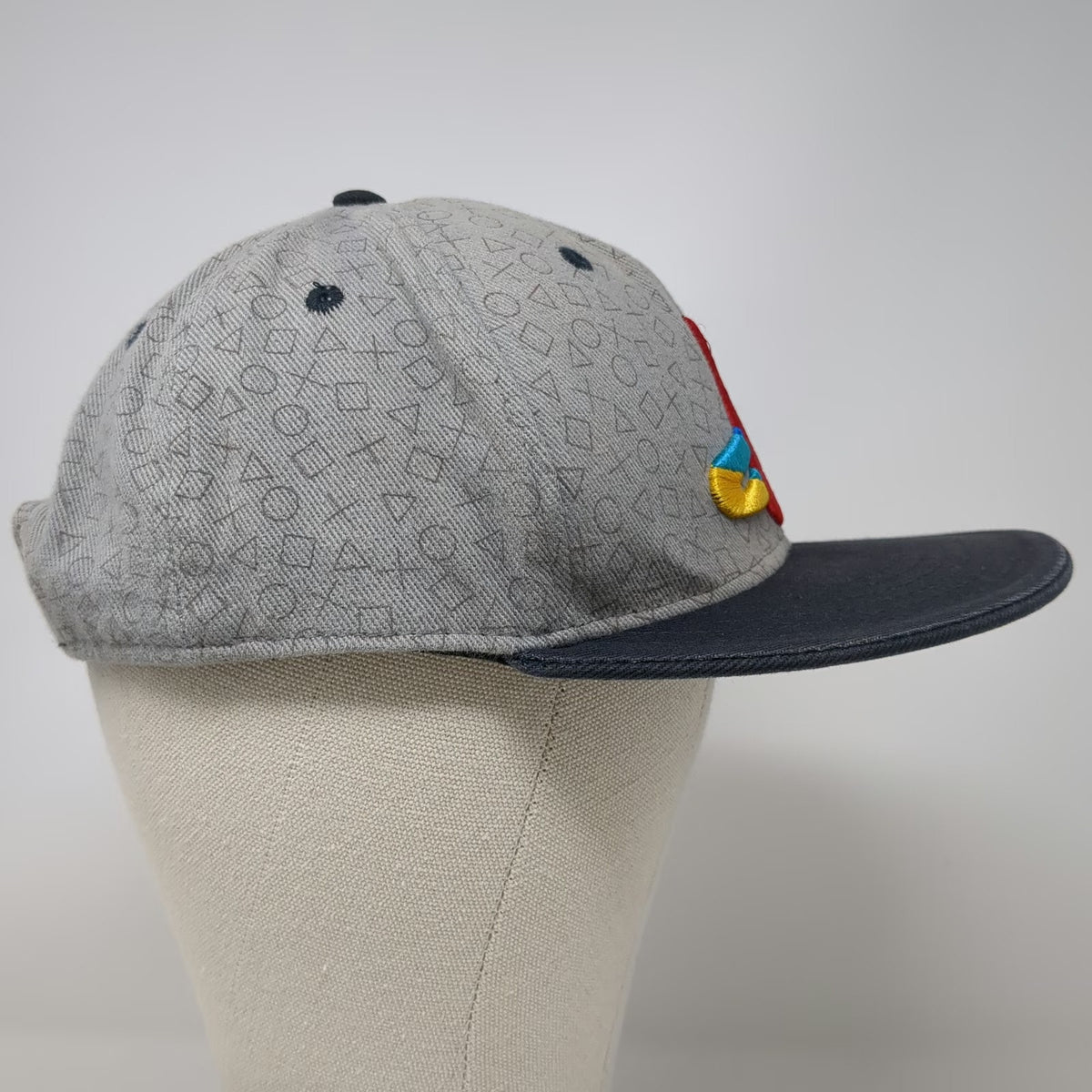 Numskull PlayStation Logo Gray Snapback Hat One Size Controller Pattern Flat