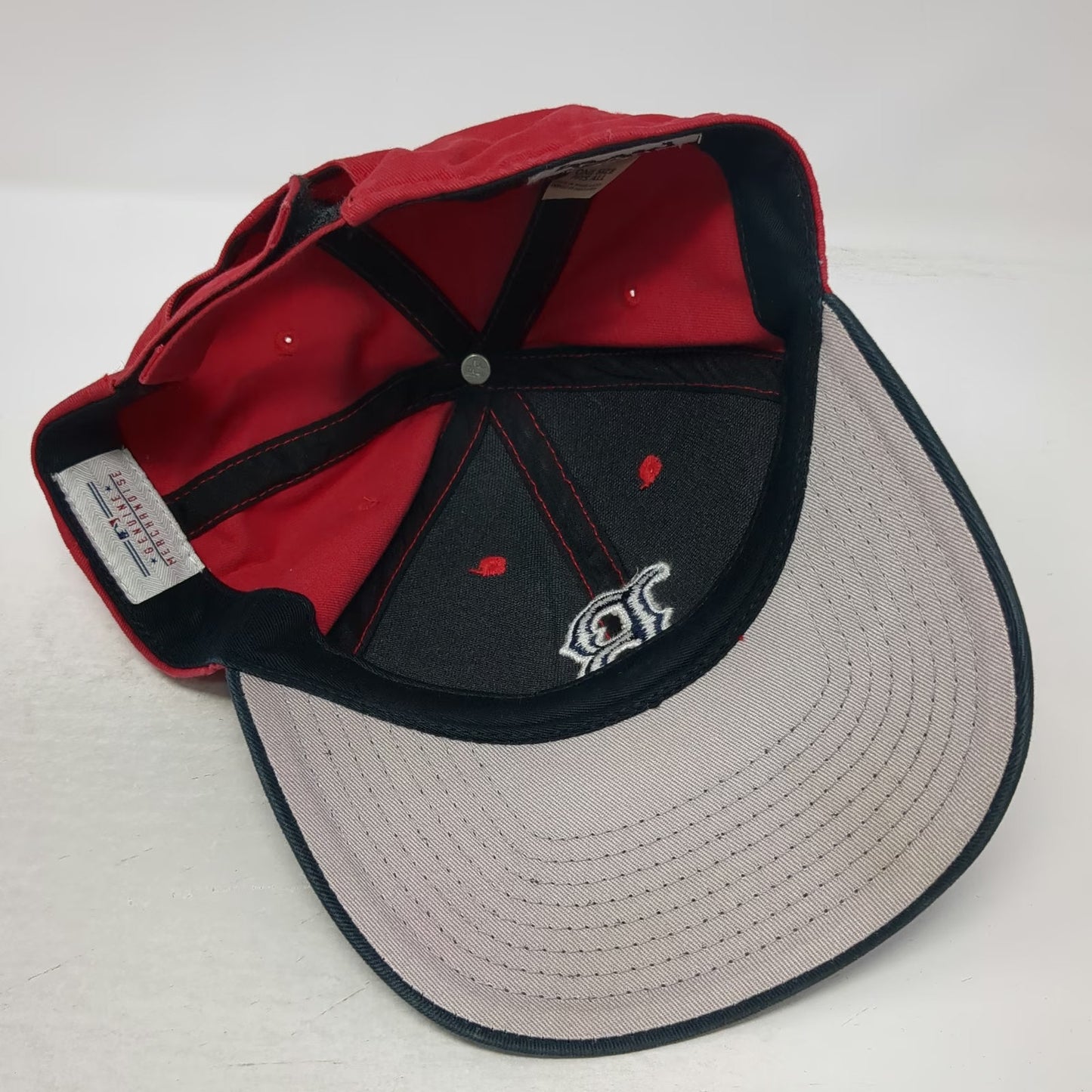 Fan Favorite Boston Red Sox MLB Baseball Cap Red One Size Strapback OS Hat Logo