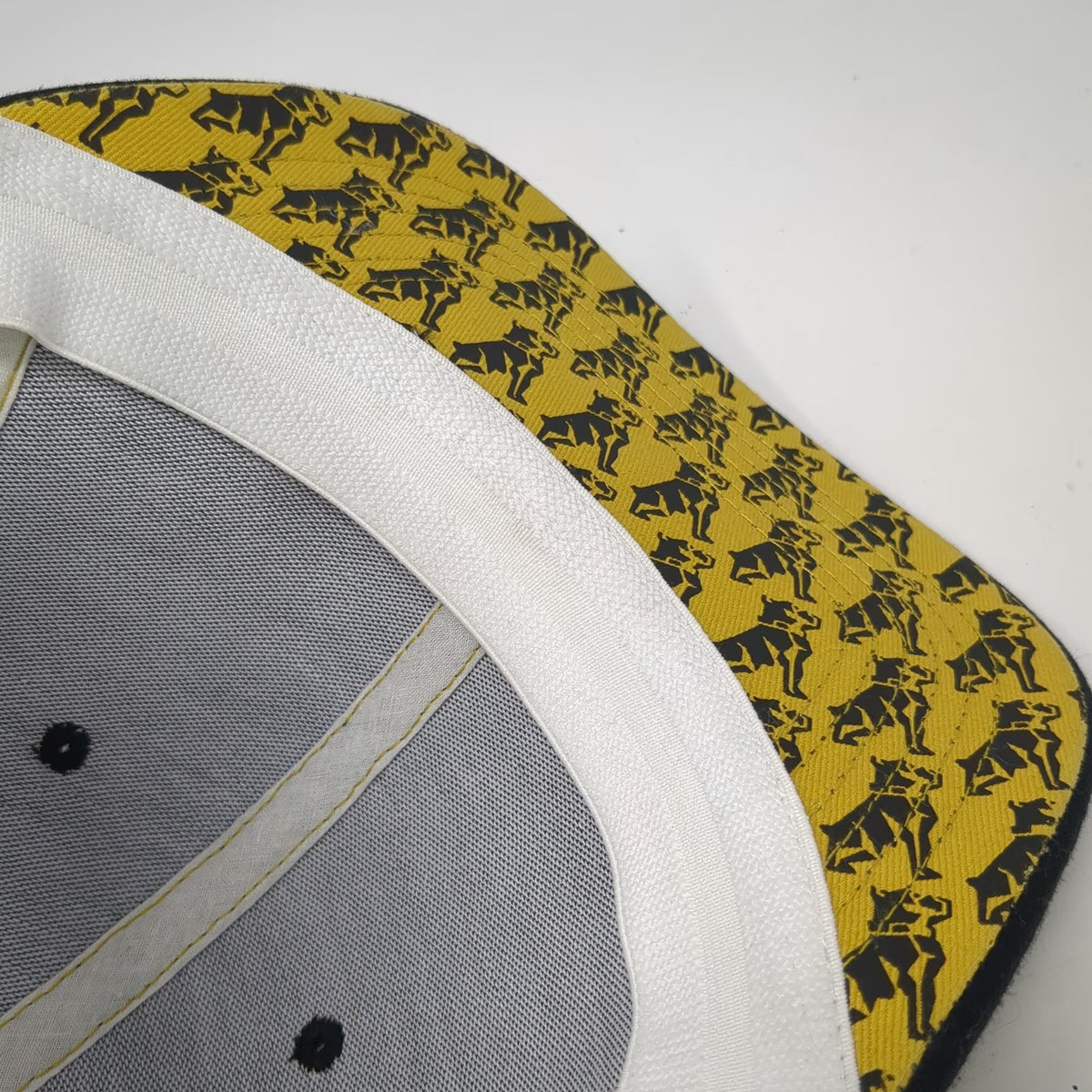 Mack Baseball Cap Black One Size Gold White Trucks Bulldog Mesh Yellow Print Hat