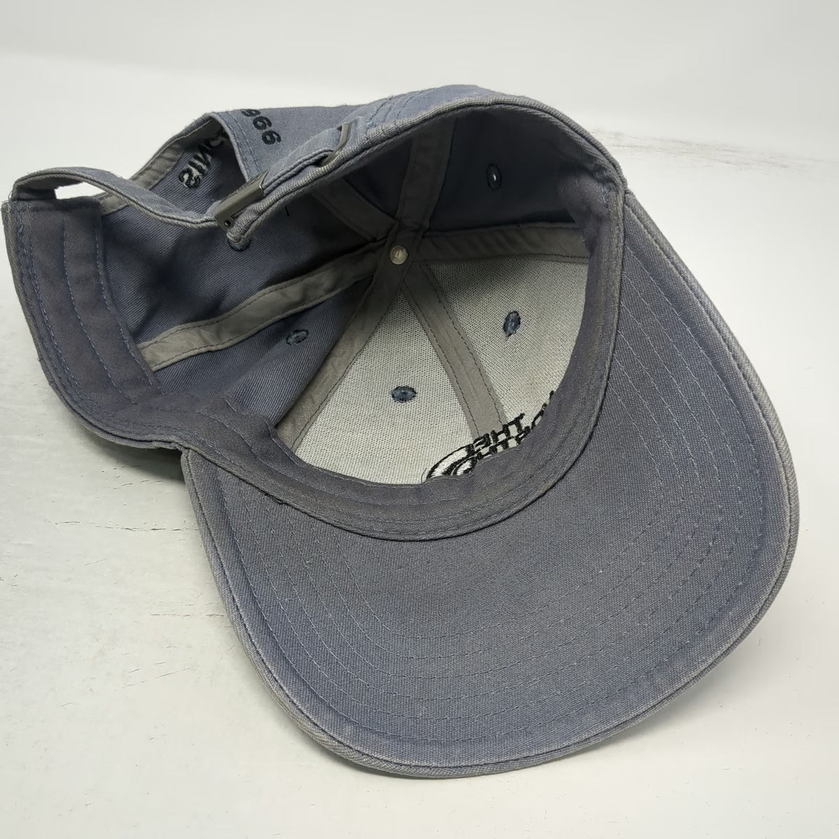 The North Face Baseball Cap Gray OSFM Embroidered Logo Since 1966 Slideback Hat