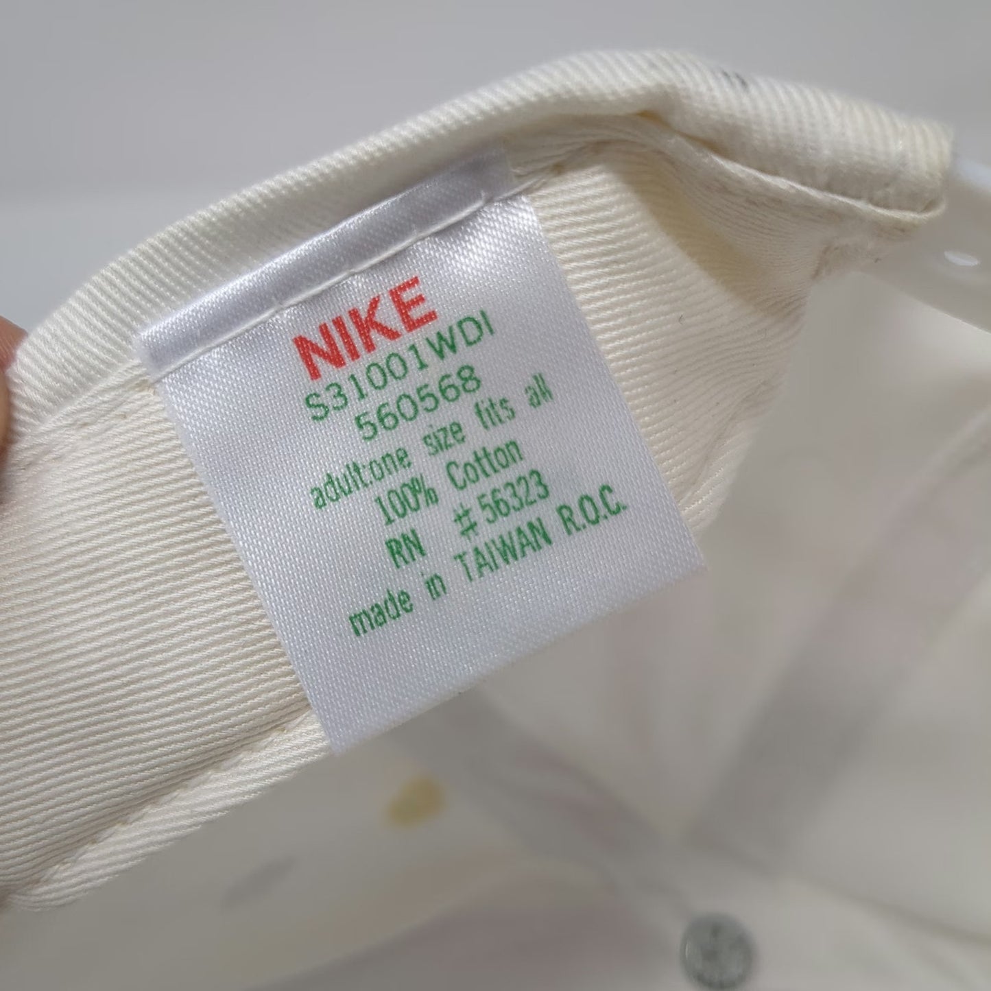 Nike Snapback White One Size Golf Tour Hat Green Undervisor Cotton Taiwan Logo