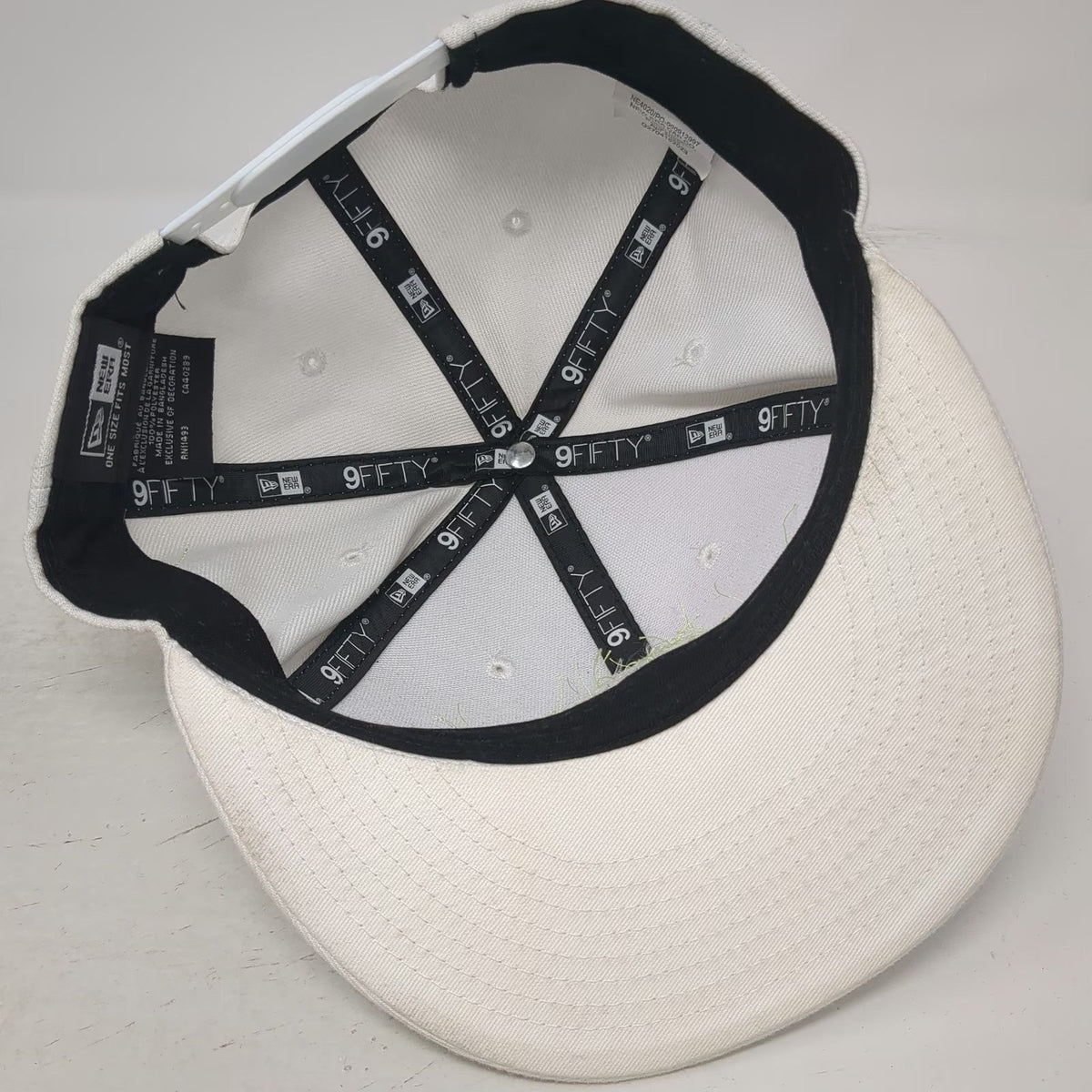 New Era Snapback White One Size Patron Tequila Bee Logo 9FIFTY Flat Brim Hat
