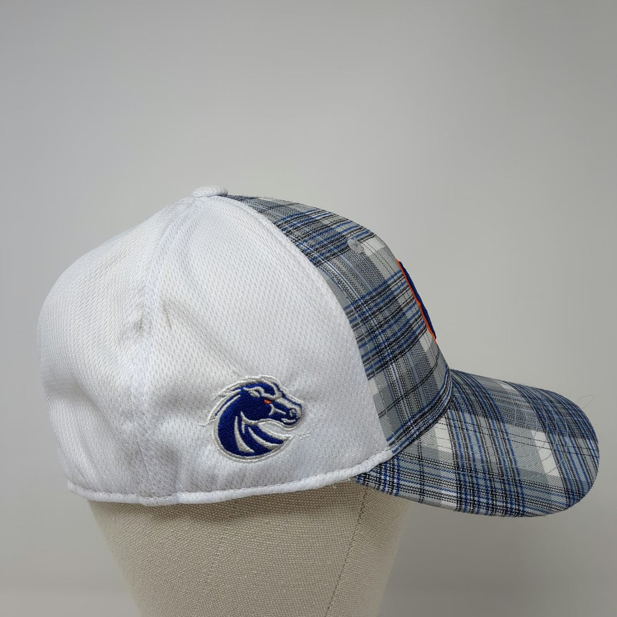 Black Clover Baseball Cap White M Plaid Live Lucky Boise State Broncos Hat