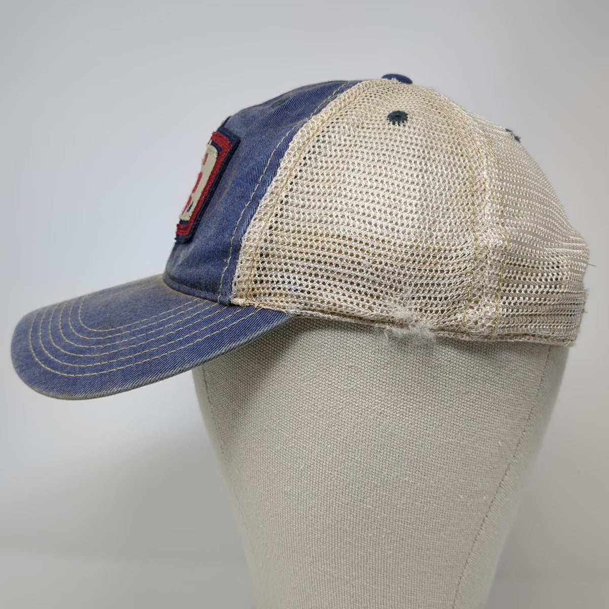 Legacy Pendleton Round-Up Trucker Hat Gray Beige Red OSFM Snapback Mesh Patch