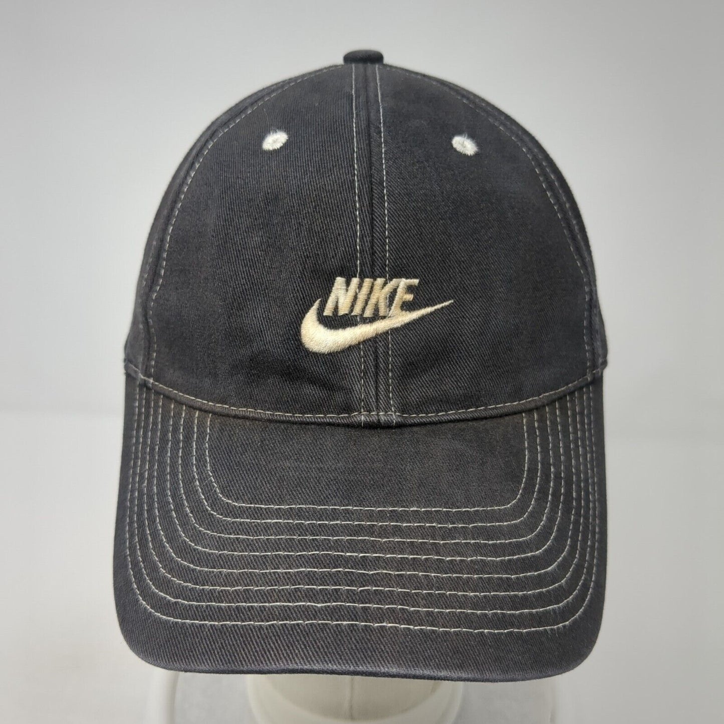 Nike Strapback Hat Black One Size Adjustable Embroidered Swoosh 6 Panel