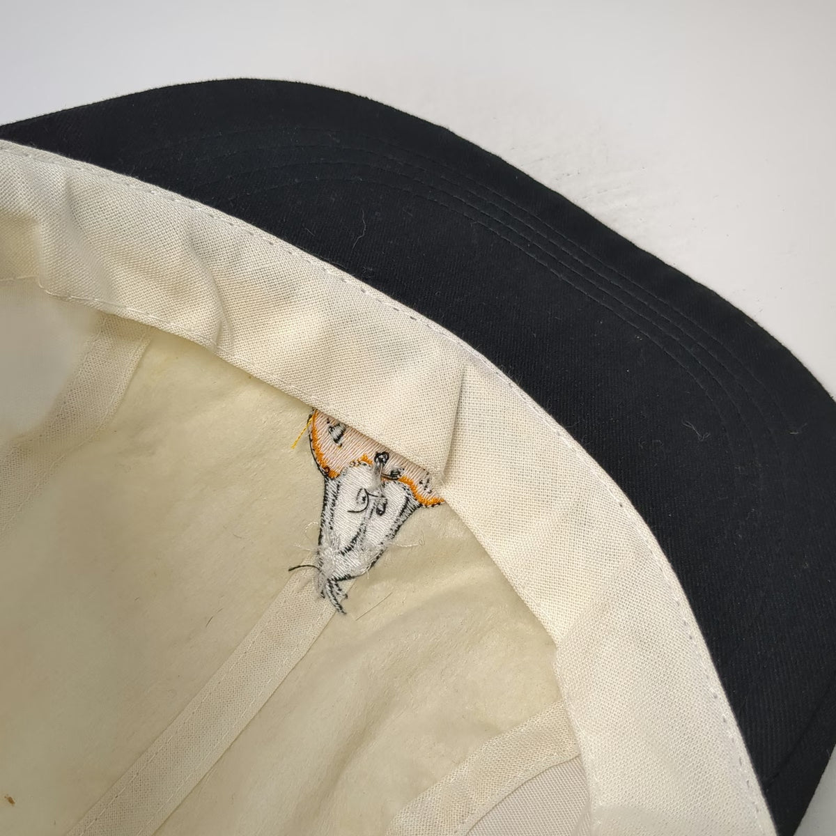 Accessory Network White 5 Panel Cap OS Daffy Looney Tunes Elastic Back Hat
