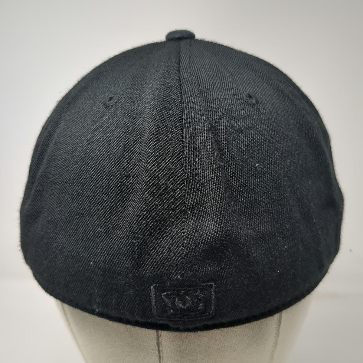 DC Baseball Cap Black 7 1/4 Tonal Logo Embroidery Flat Brim 210 Fitted Hat