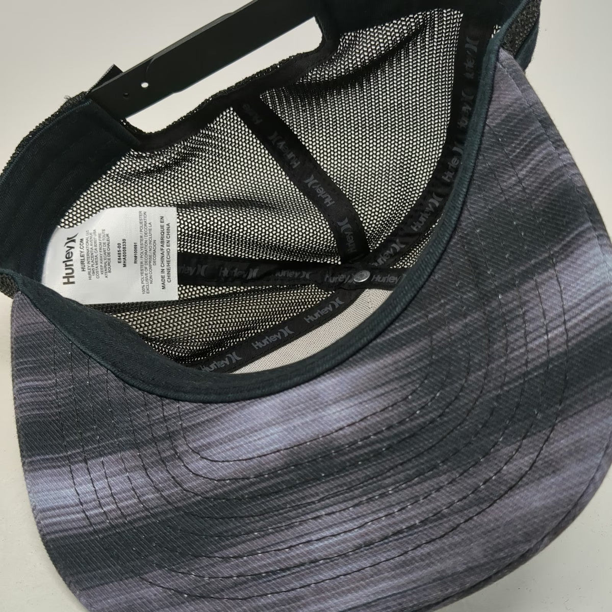 Hurley Trucker Hat Black One Size Mesh Back Snapback Flat Brim Heathered Logo